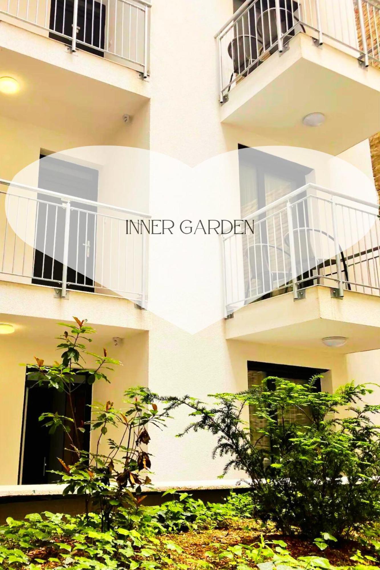 Matyas Corner Apartments Green Square Apartment I Budapest Bagian luar foto
